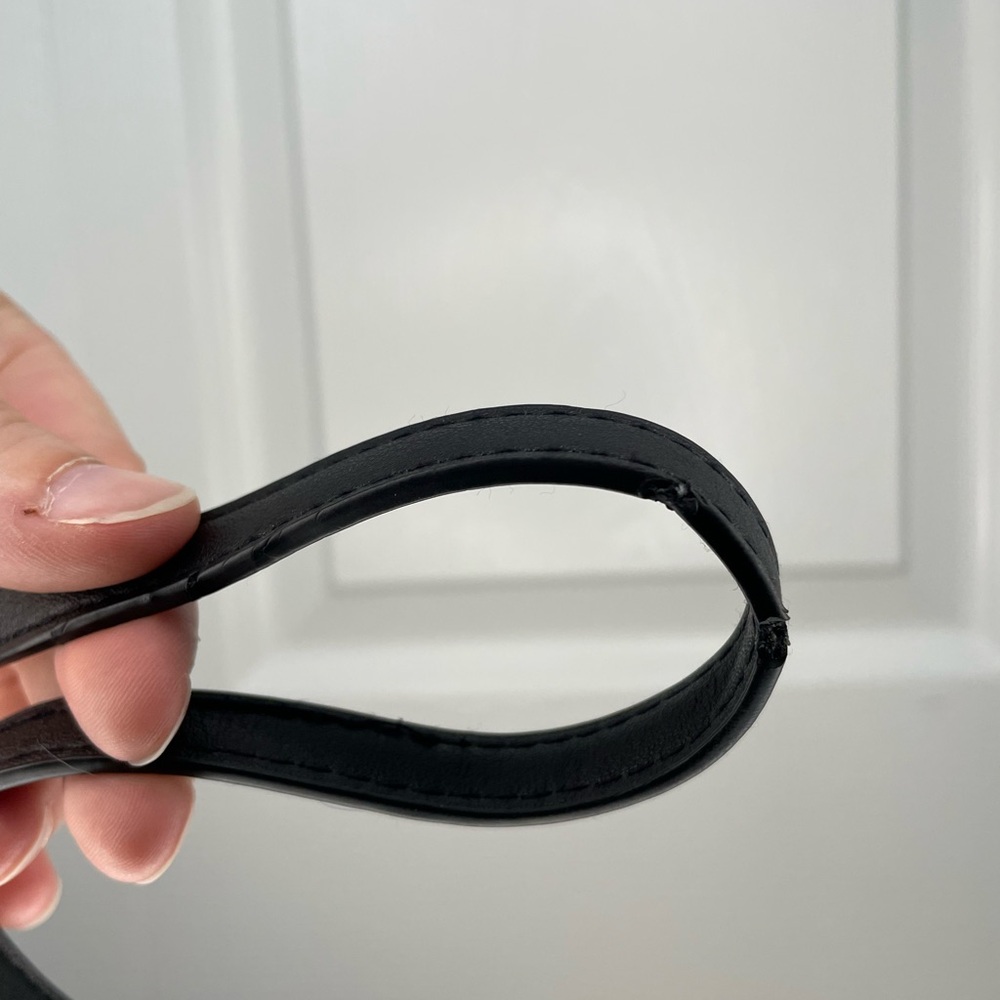 Universal Thread Black Crossbody Bag - Picture 9 of 14